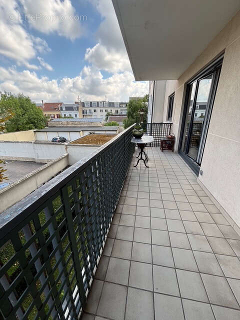 À vendre   Spacieux F4 avec balcon, cave et garage   Montmorency (Avenue de la Division Leclerc) - photo 5