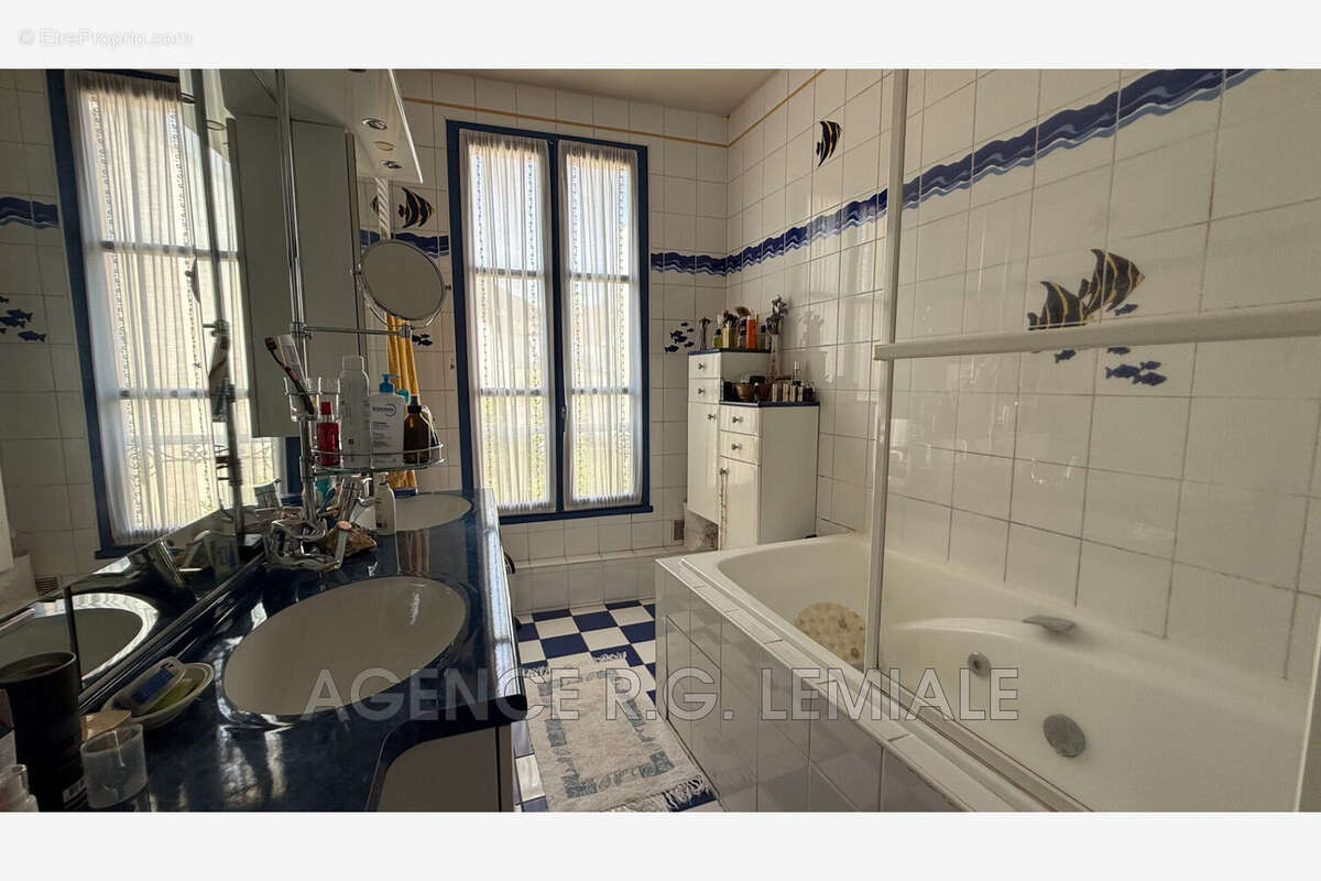 Maison 230 m² à Maisons-Laffitte  - photo 9