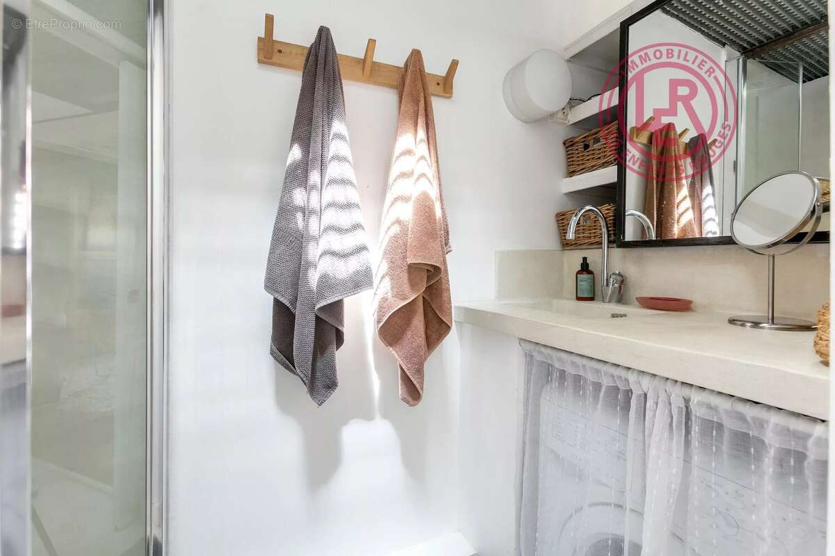 Appartement à PARIS-3E