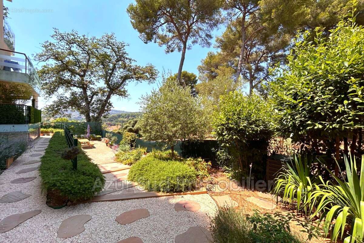 Appartement 68 m² à Antibes  - photo 5