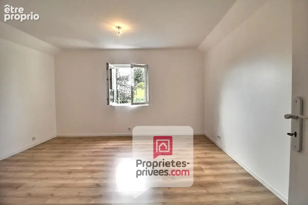 12 mn gare de montargis - a vendre maison contemporaine recente 5 pieces, 4 chambres + studio independant, terrain clos 3476 m2 - photo 7