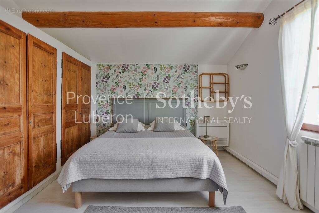 Maison à PERNES-LES-FONTAINES