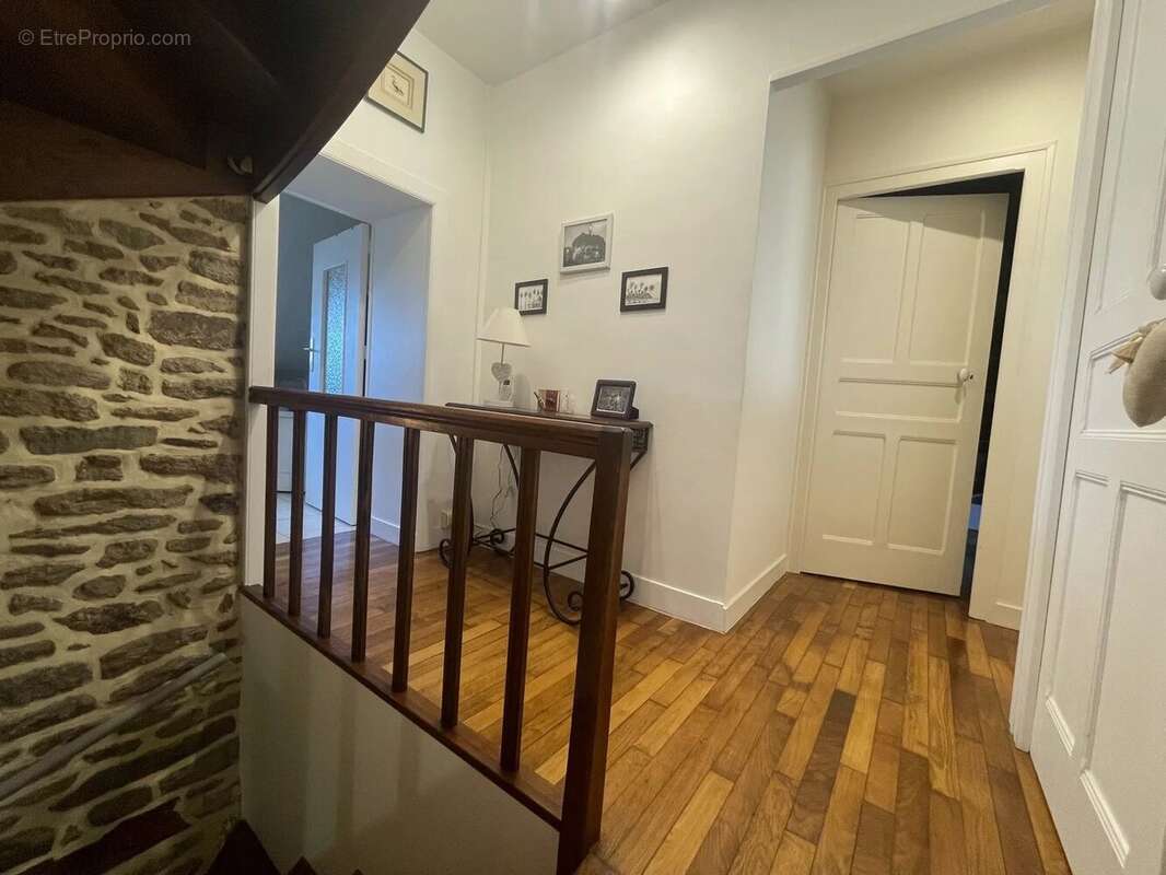 Maison à LA VICOMTE-SUR-RANCE