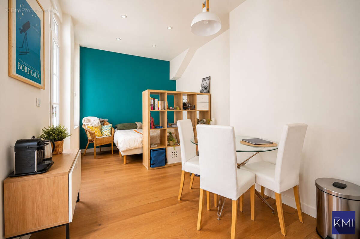 Appartement à PARIS-20E