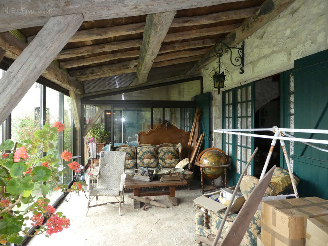 Maison à MONTAIGU-DE-QUERCY