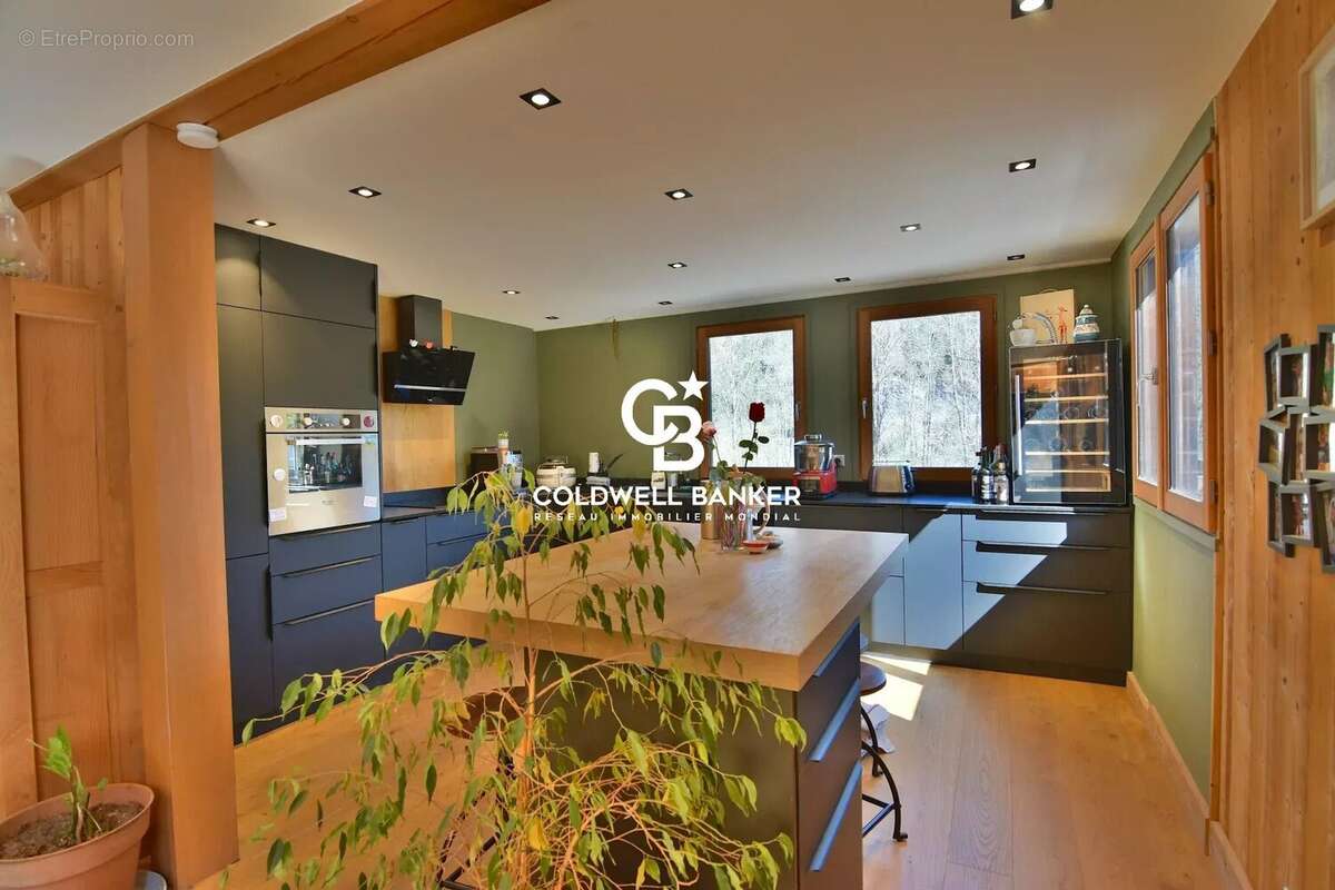 Propriété sur 2 niveaux avec 2 appartements - 153 m² - Les Houches - photo 6