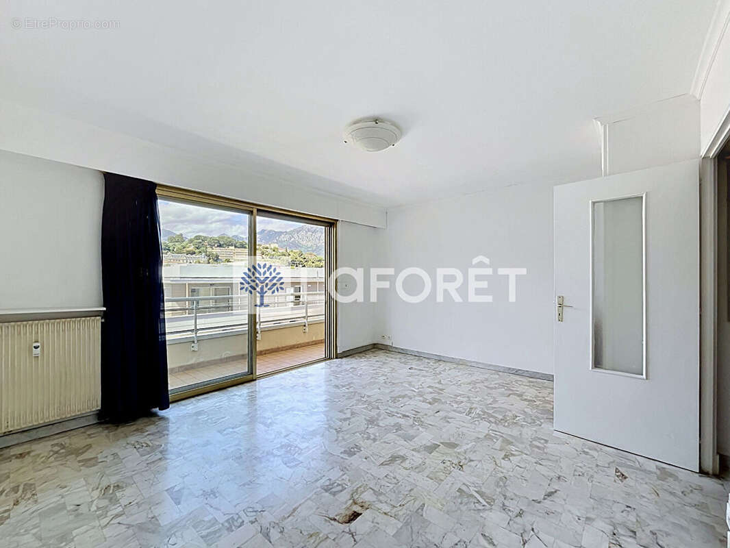 Appartement à ROQUEBRUNE-CAP-MARTIN