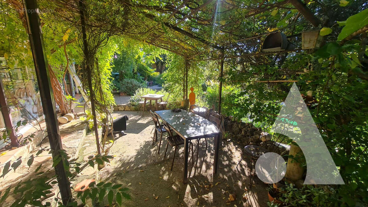 Maison à MOISSAC-BELLEVUE