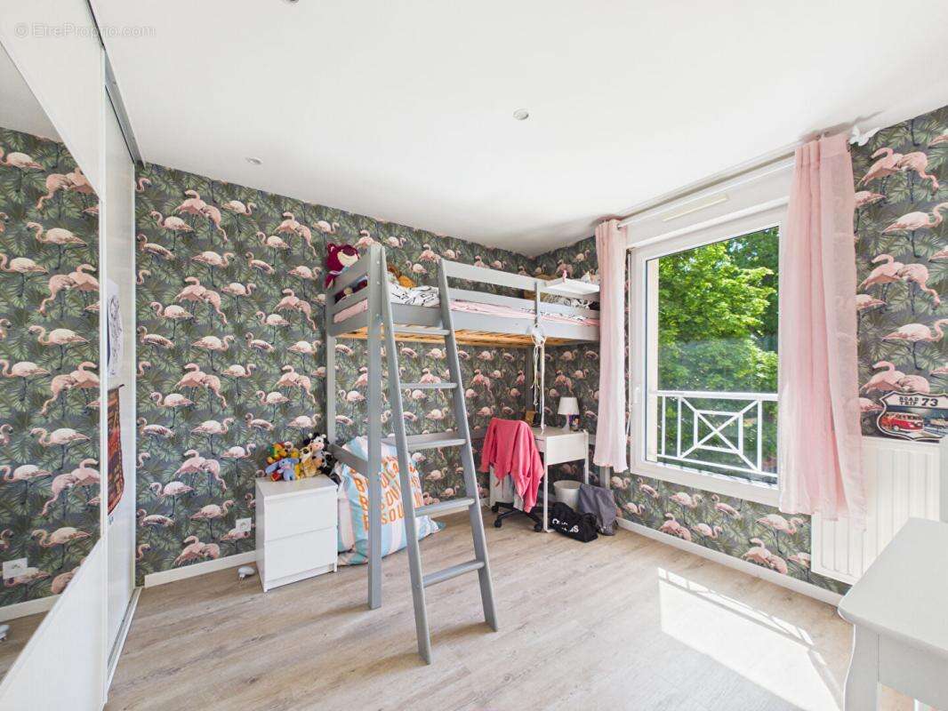 Maison de 124 m 2 à Mignaloux Beauvoir , 3 chambres, 1 bureau,  jardin, garage - photo 9