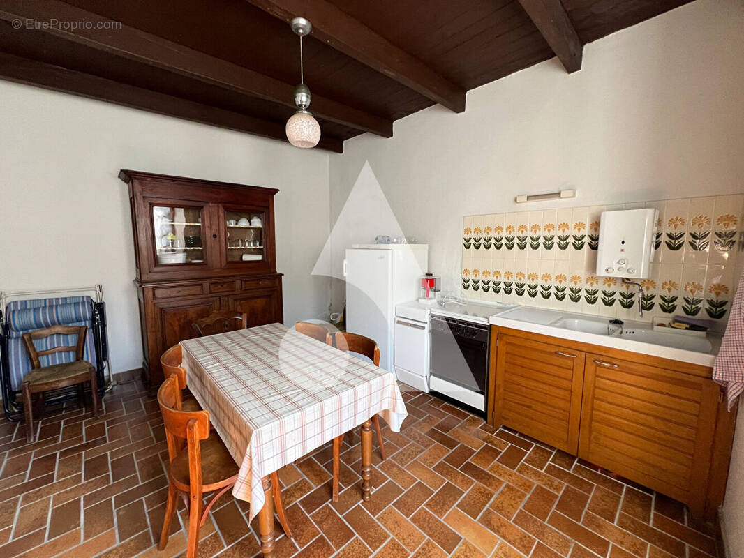 Maison à MARCOLS-LES-EAUX