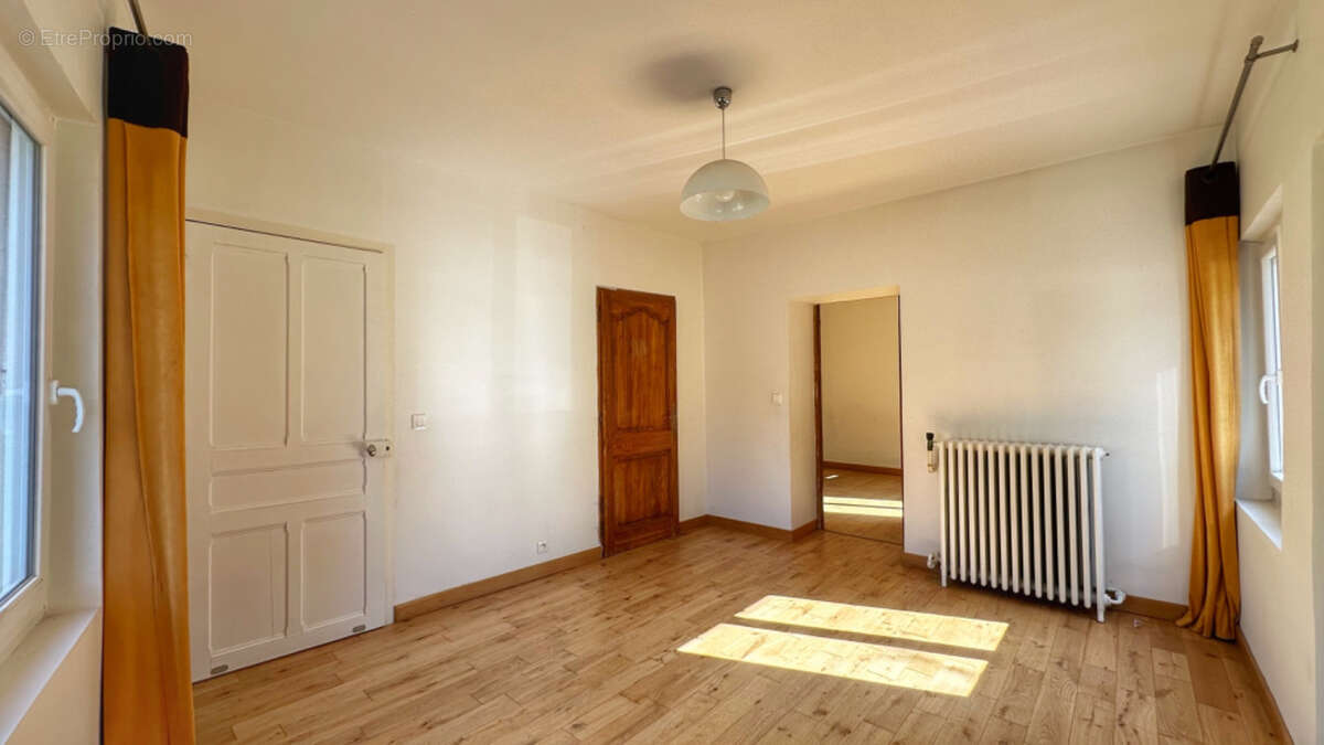VIRIVILLE, Maison de 160 m2 avec jardin - photo 7