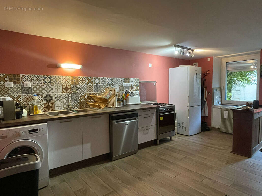 Maison à LONS-LE-SAUNIER