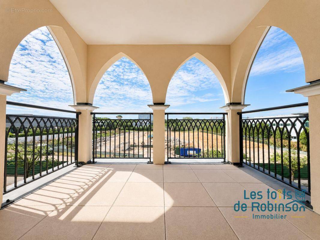 Appartement à LE PLESSIS-ROBINSON