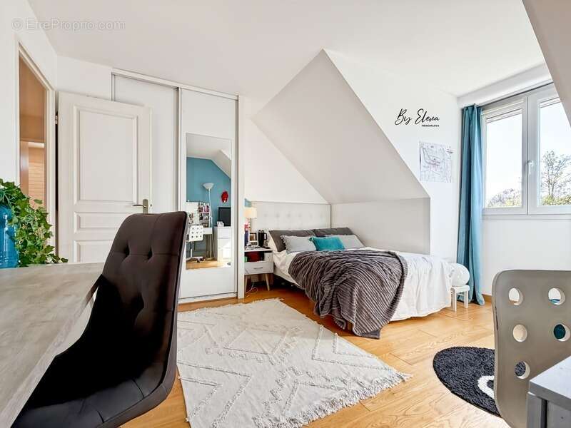 Maison à BUSSY-SAINT-GEORGES