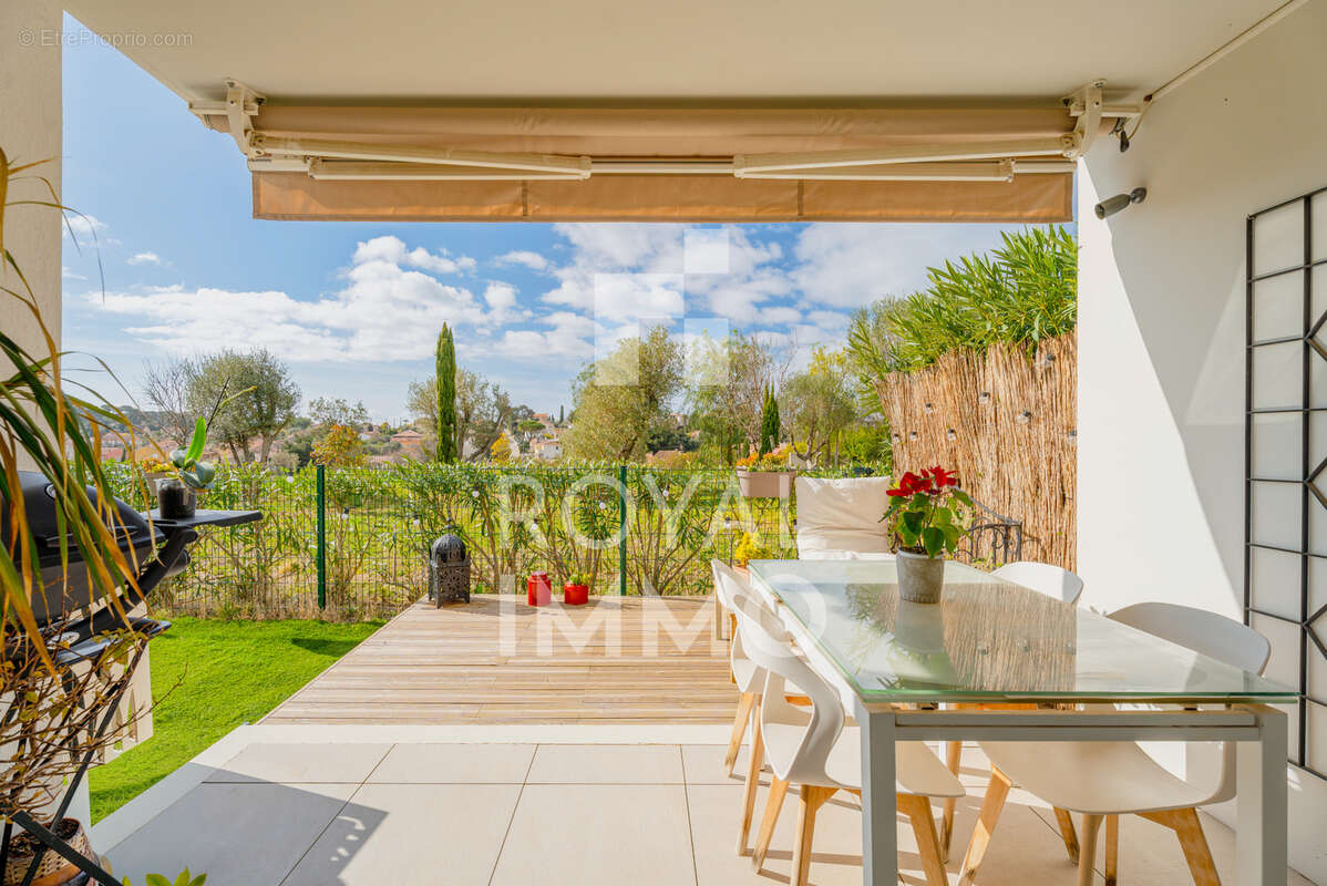 Appartement à SANARY-SUR-MER