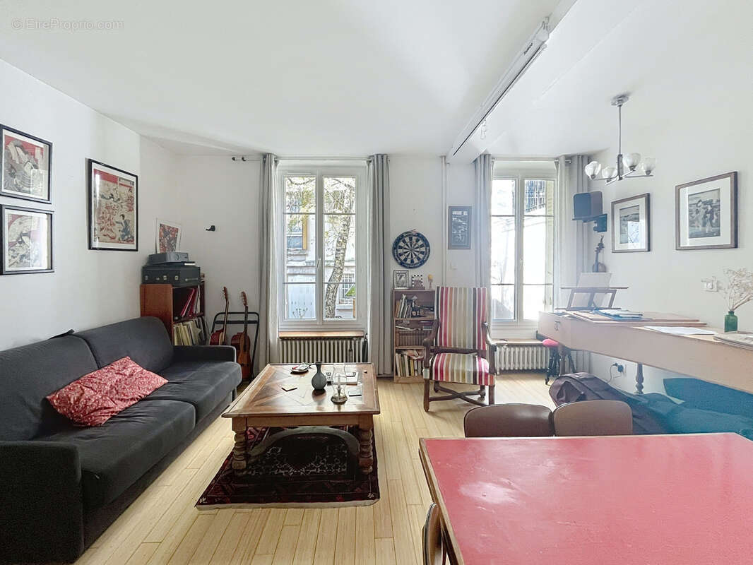 Appartement à PARIS-20E
