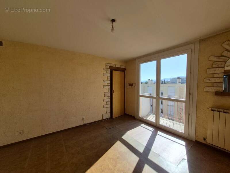 Appartement à ROMANS-SUR-ISERE