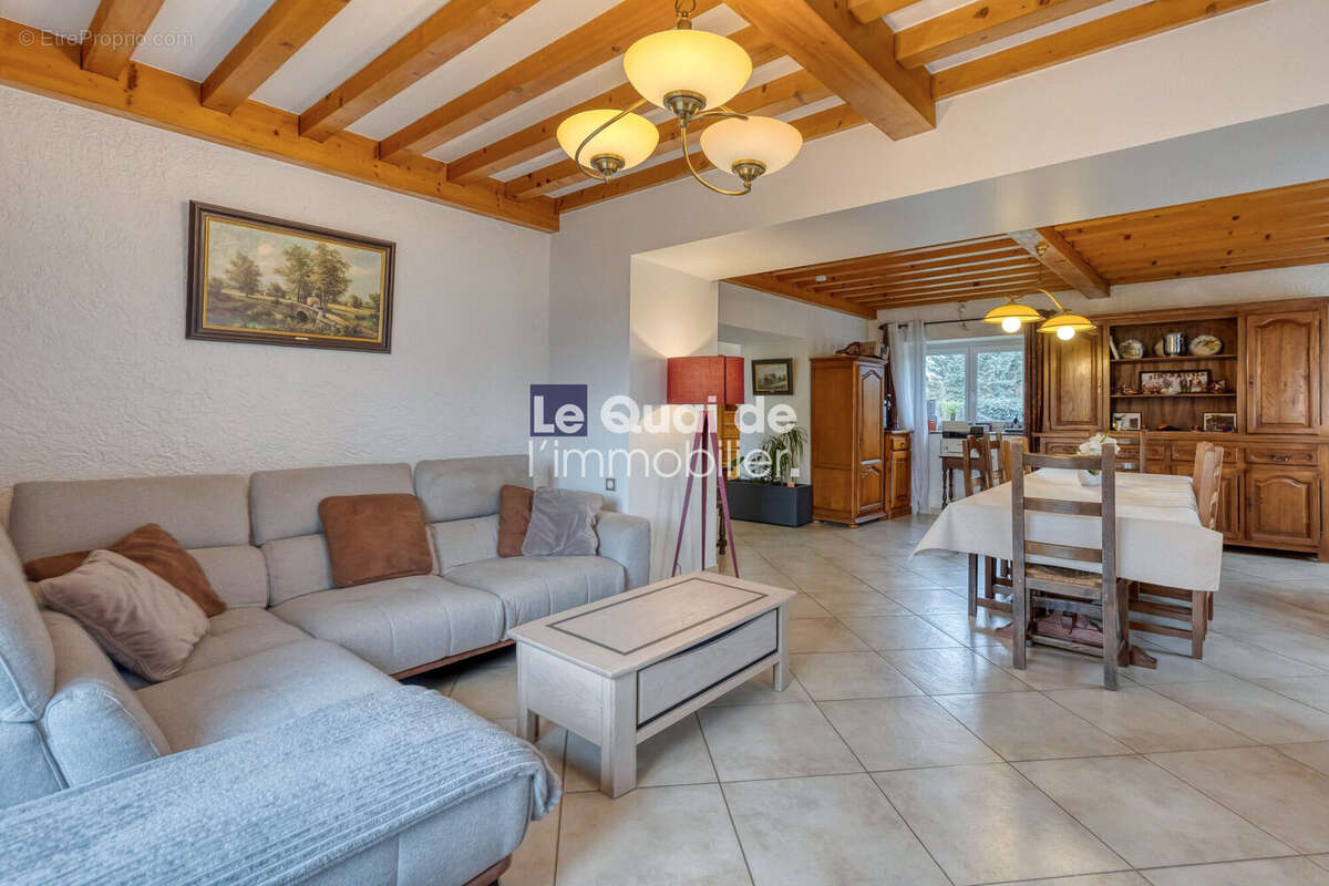 Maison à SAINT-ONDRAS