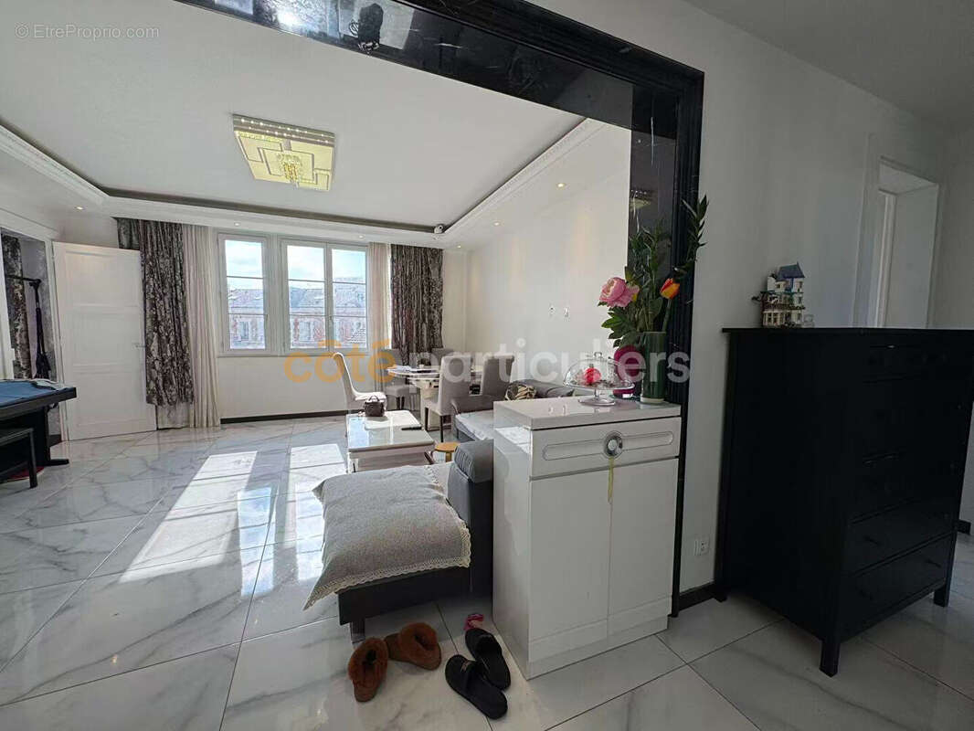 Appartement à LE BOURGET