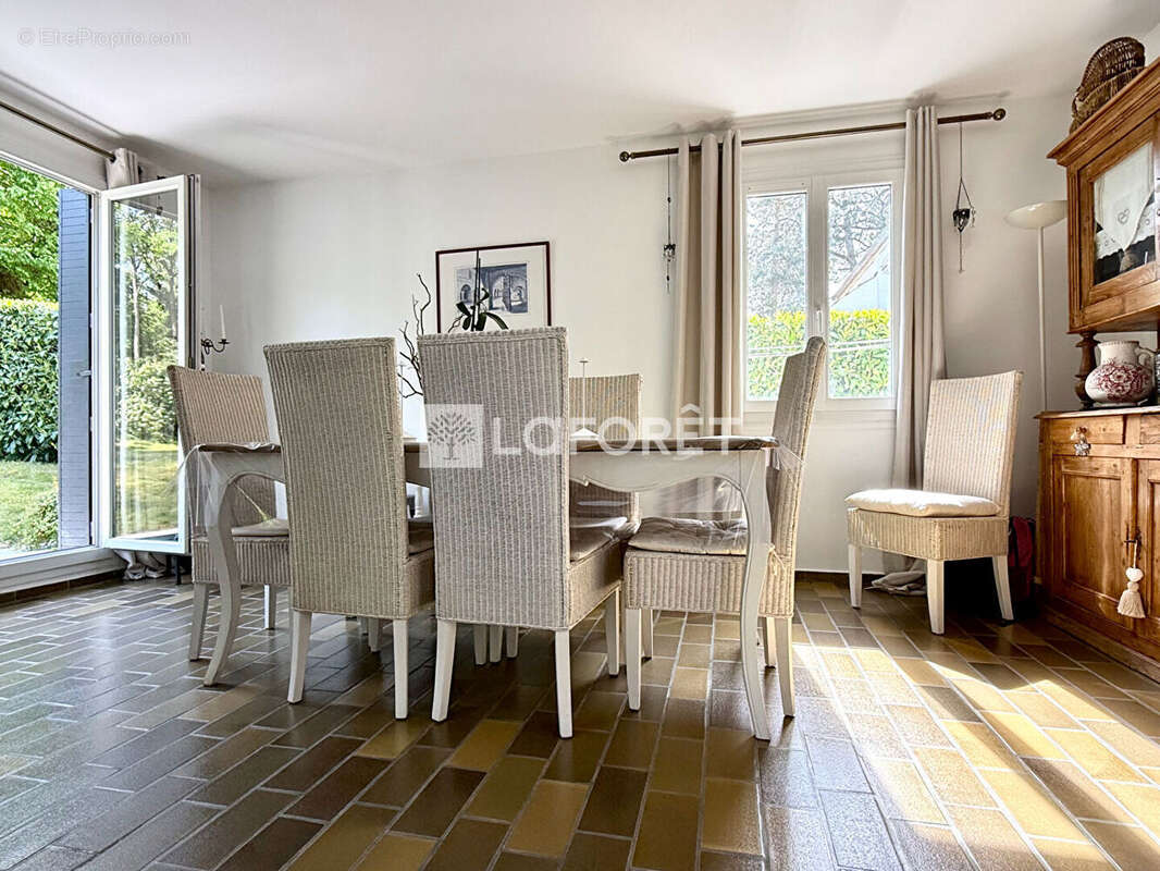 Laforêt Luzarches propose - Maison Asnières Sur Oise 5 pièce(s) 151 m2 - photo 7