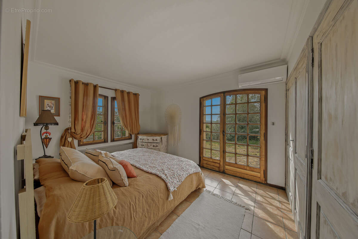 Maison à CUERS