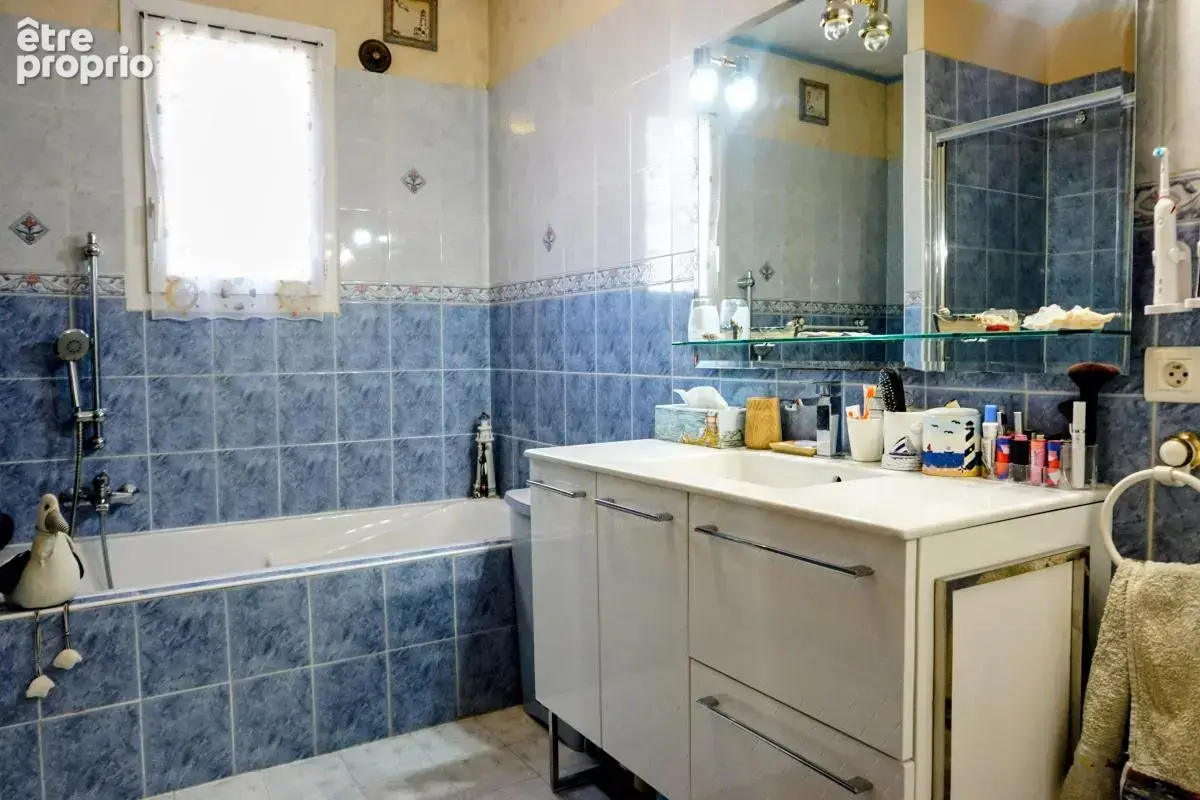 Rochefort du Gard - Maison À Vendre - Plain pied - 3 chambres - Piscine - Garage - photo 11