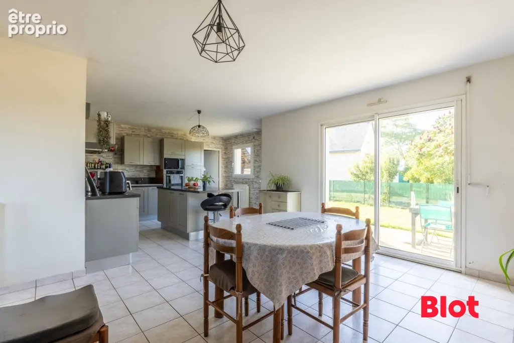 Maison 6 pièces 142 m² à vendre à Chevaigne (35250) - photo 4