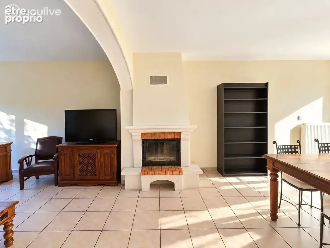 VILLEBOUGIS (89) - MAISON 130 m² - 185 000 € - photo 5