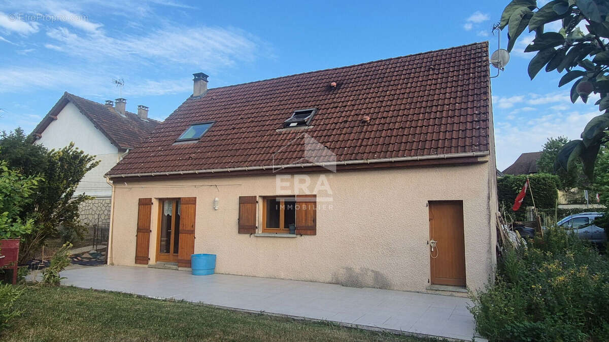 Maison à BRIE-COMTE-ROBERT