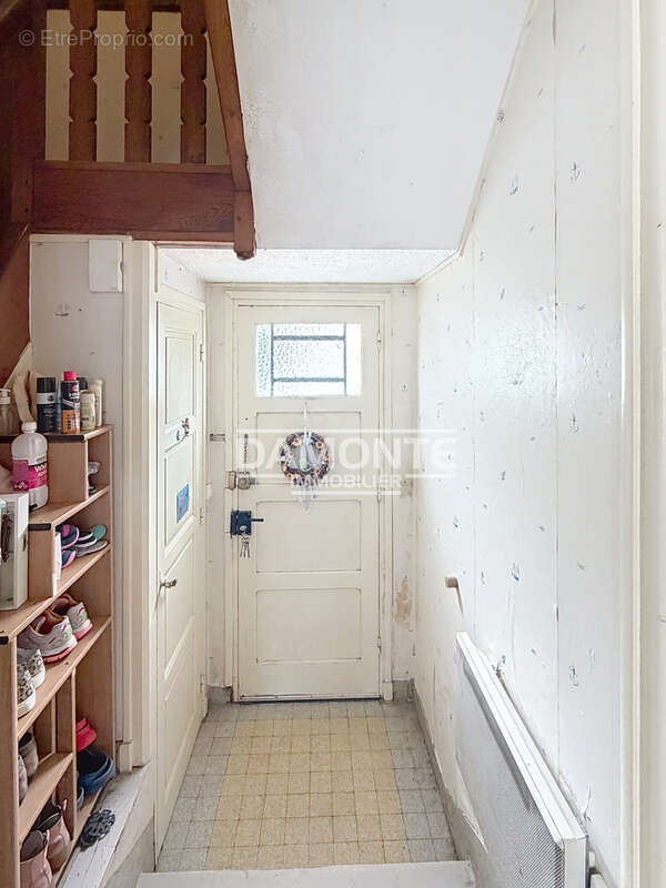 Maison familiale de type 5 à rénover - photo 3