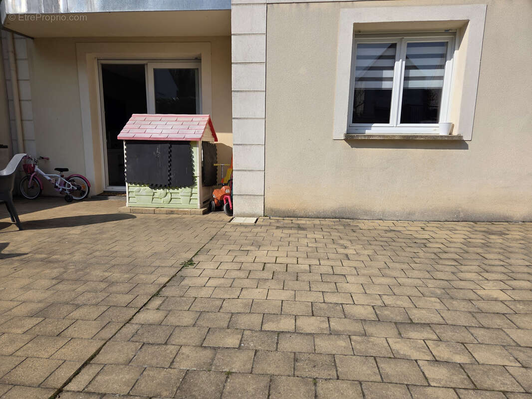 Maison à BONNIERES-SUR-SEINE