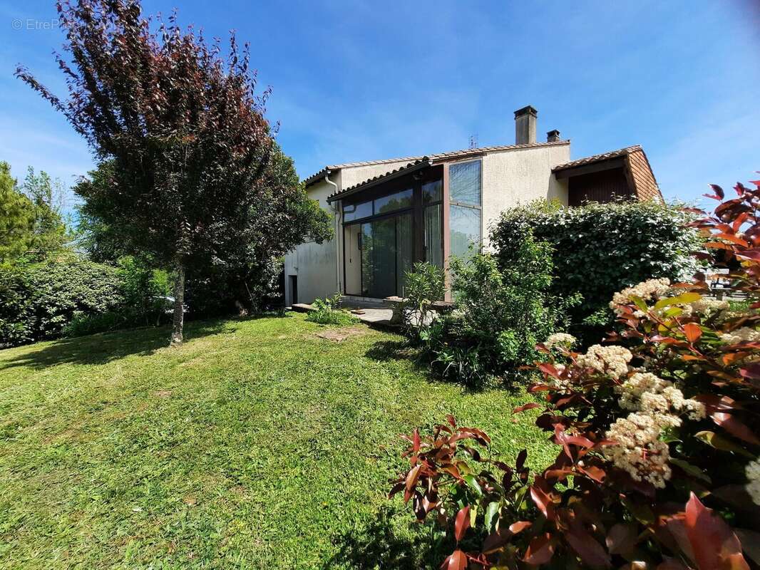 Maison à EYMET