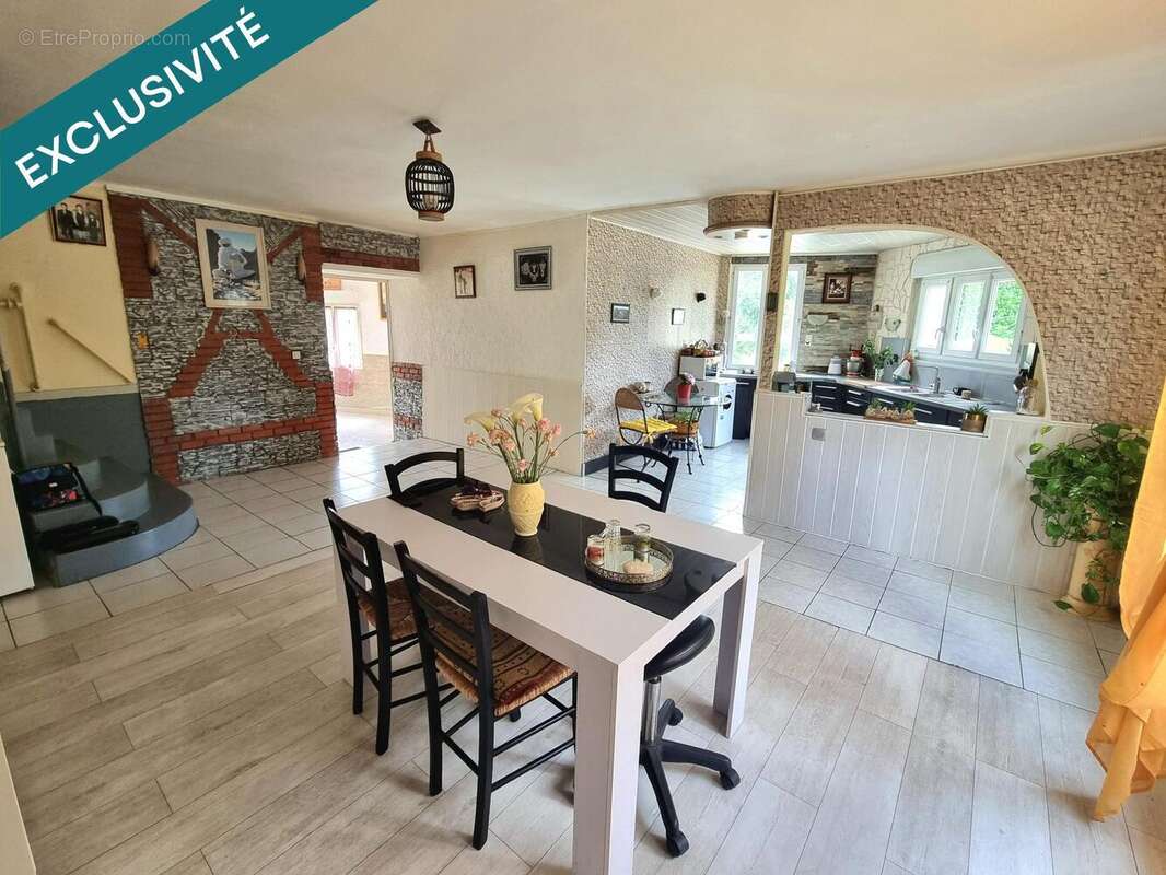 Photo 2 - Maison à NESMY