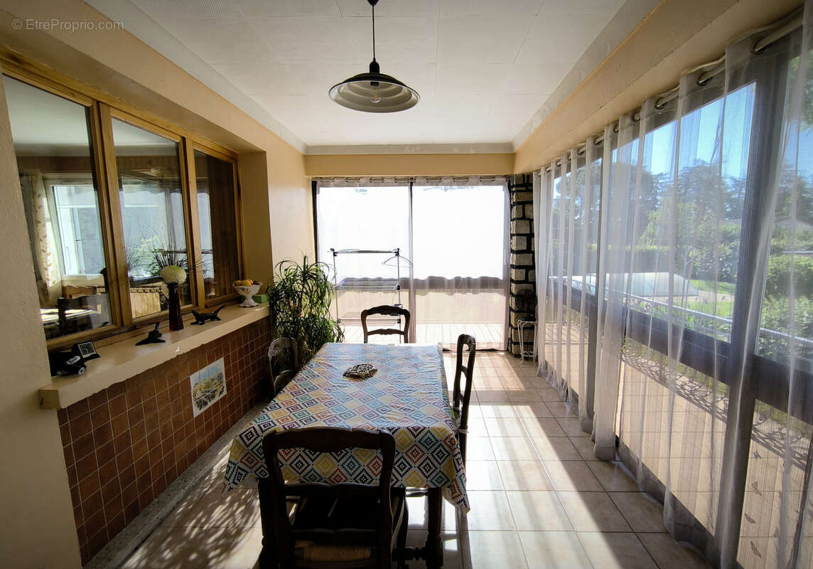 Maison à SAINT-LAURENT-LA-VERNEDE