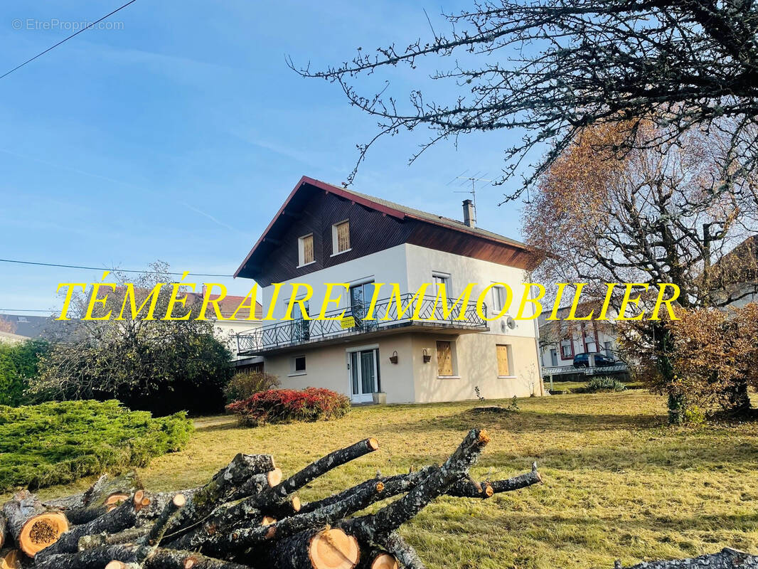 Maison à CHAMPAGNOLE