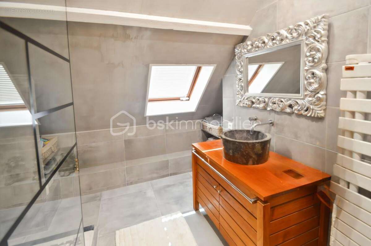 Maison à CLAYE-SOUILLY