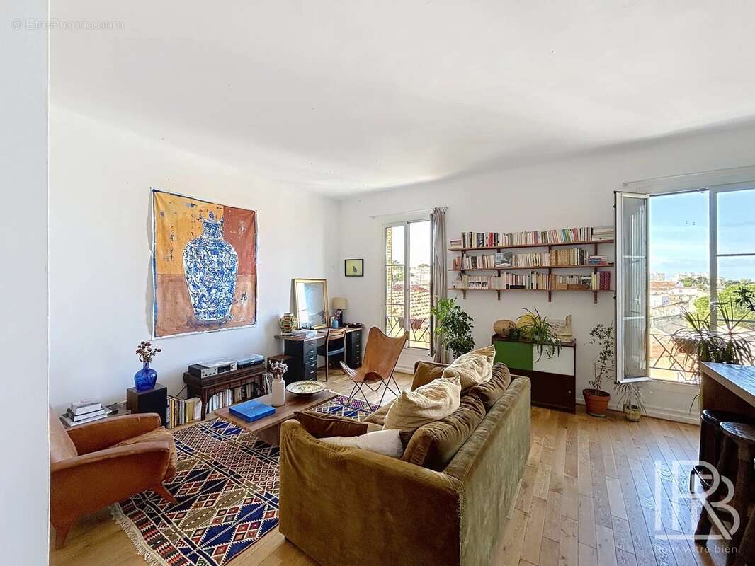 Appartement à MARSEILLE-7E