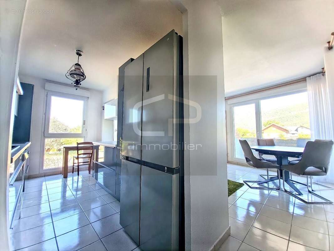 Appartement T3 à vendre à Annecy  Résidence récente  DPE B  Garage double en option - photo 6