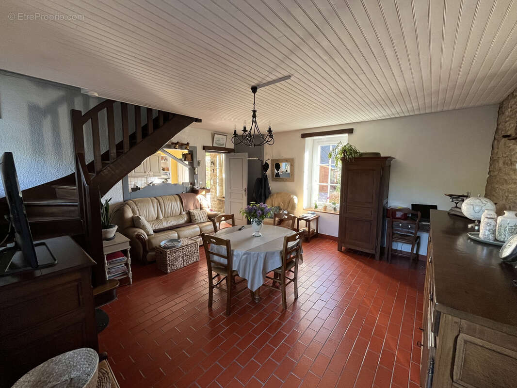 Maison à PONTS
