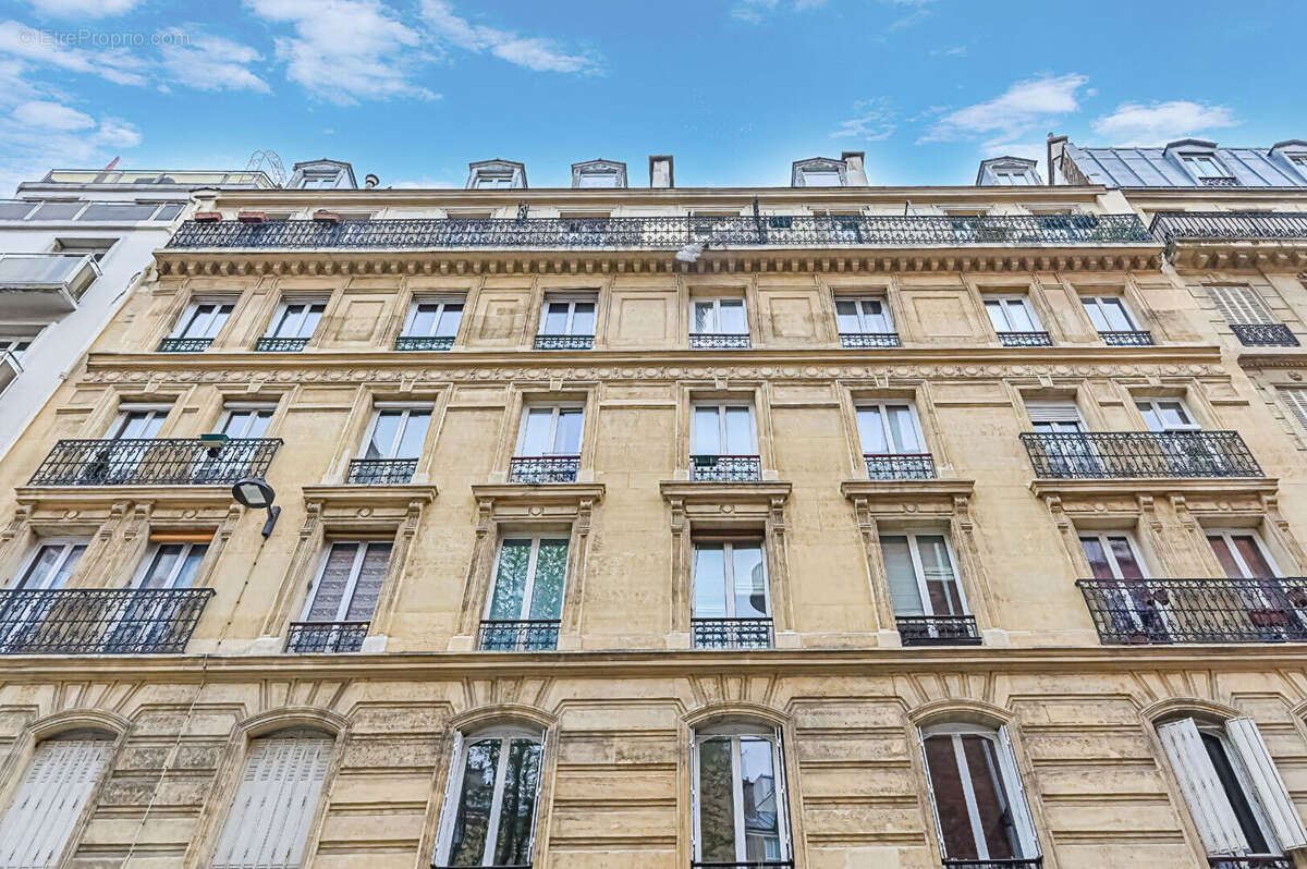 Appartement à PARIS-18E