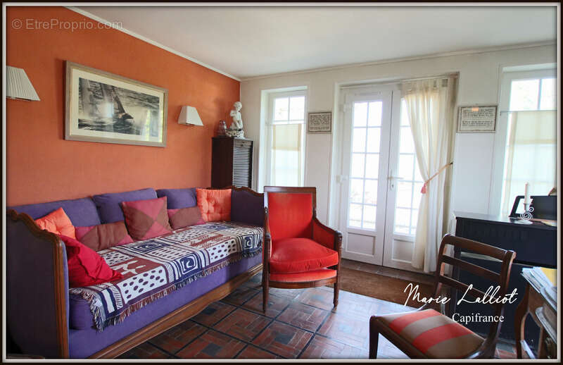 Maison à vendre 6 pièces 137m², LA NEUVILLE SUR ESSONNE (45), Vallée de l'Essonne, 4 chambres, Garage, Terrain de 6700m², Piscin - photo 8
