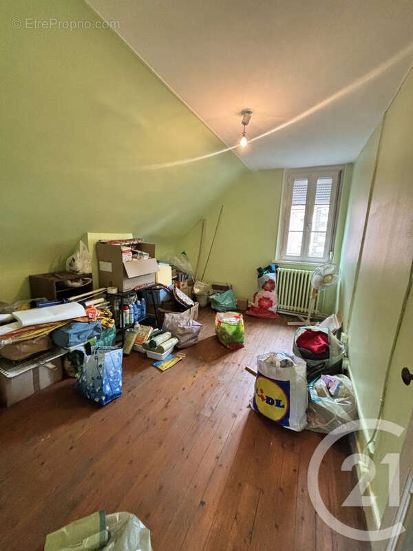 Maison à SAINT-QUENTIN