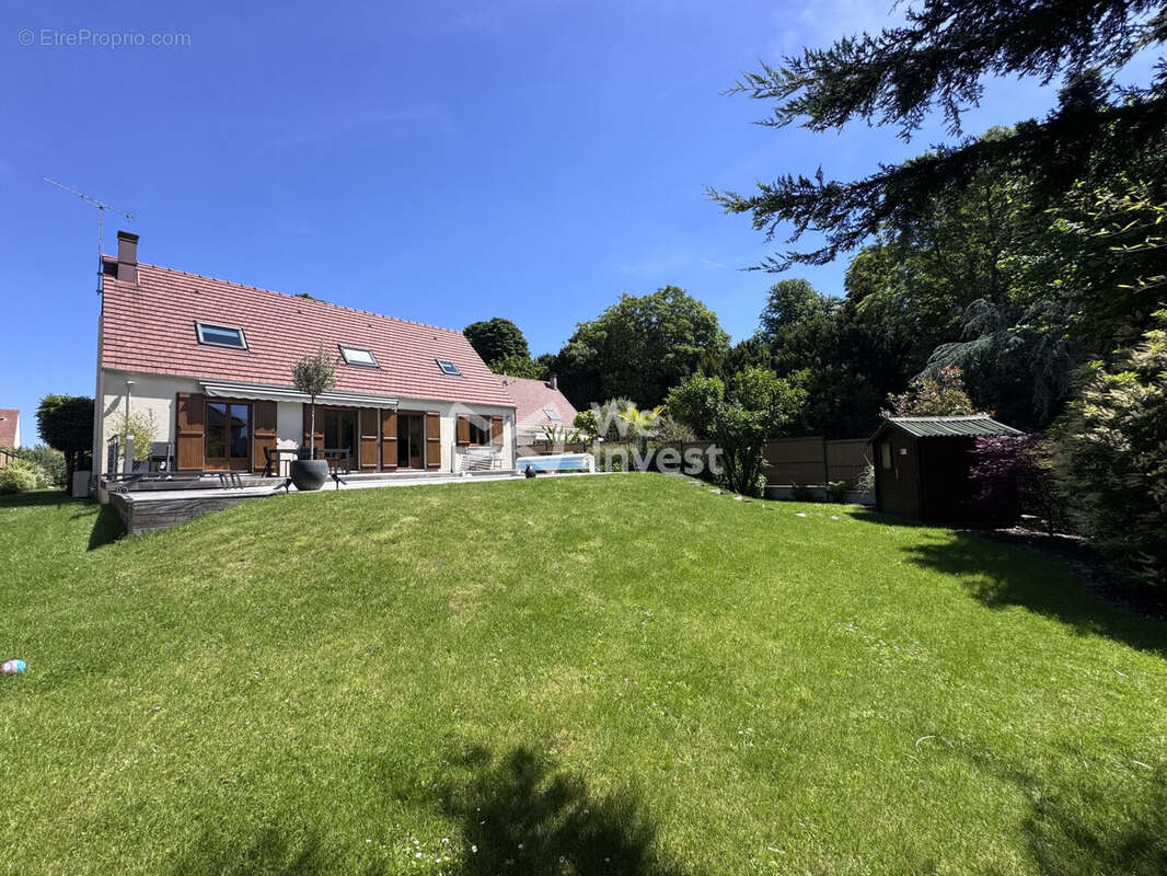 Maison à FERRIERES-EN-BRIE