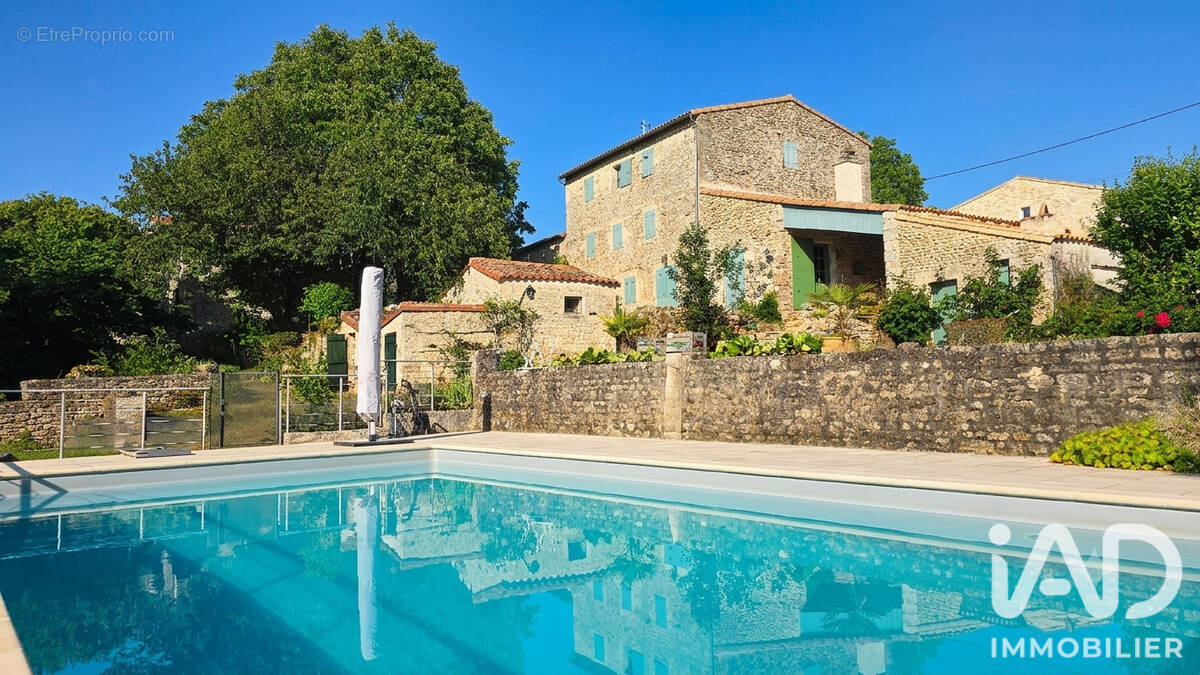 Photo 1 - Maison à NIORT