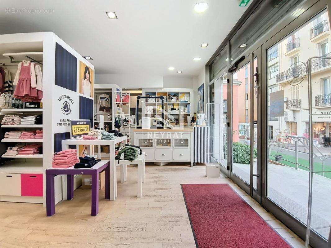 Fond de commerce avec appartement centre ville de saint-raphael - photo 3