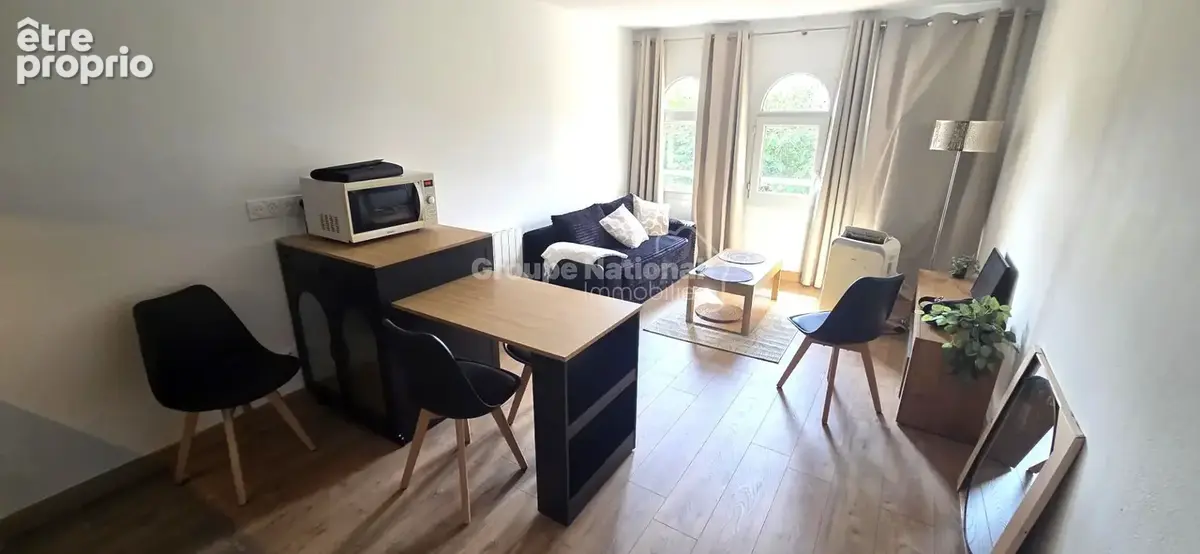 LA COURONNE! Entre le village et la plage, joli appartement entièrement rénové et meublé de type 3 de 47 m² avec garage et place - photo 4