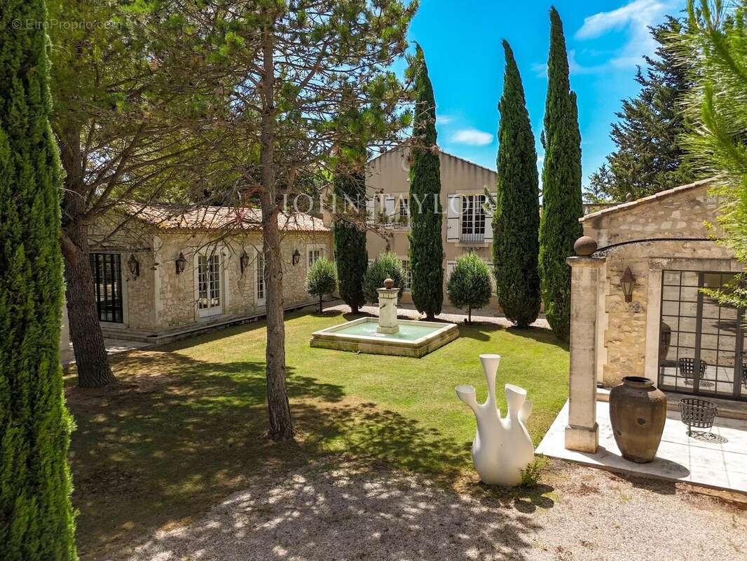 Maison à MOLLEGES