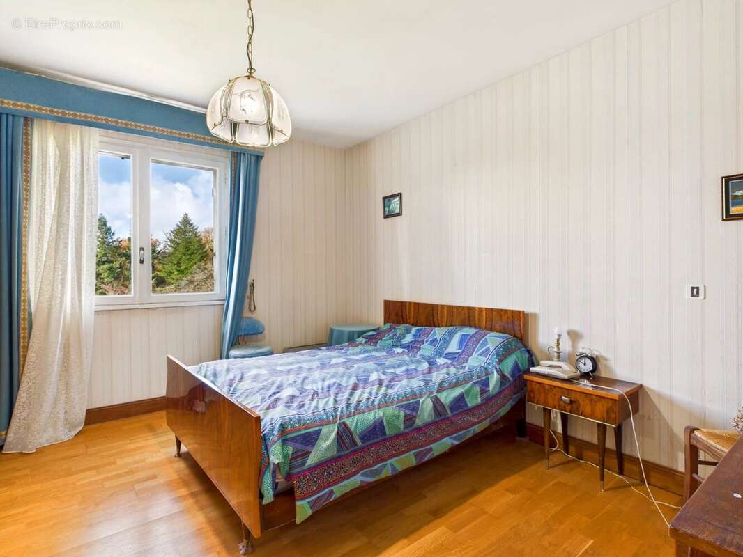 Maison à RIEUPEYROUX