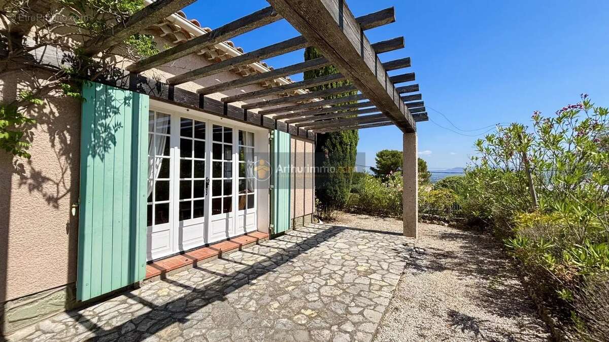 Coup de Coeur ST AYGULF Plain Pied Avec Vue mer - photo 4