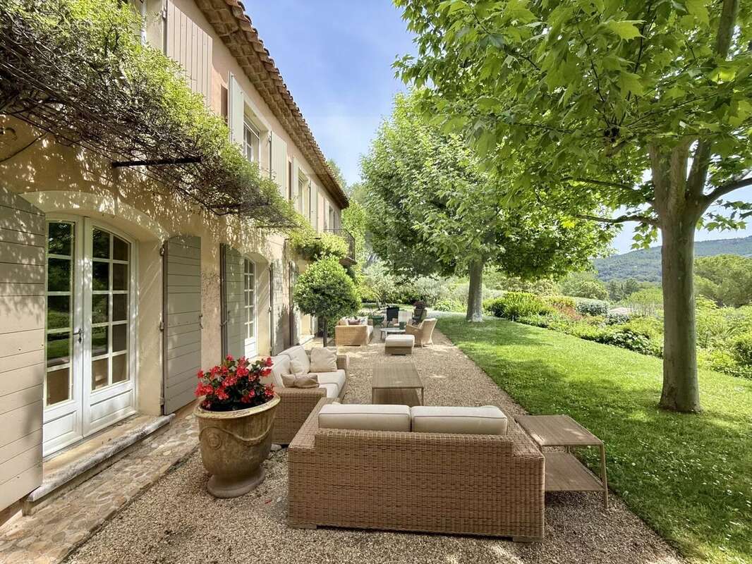 Maison à LE THOLONET